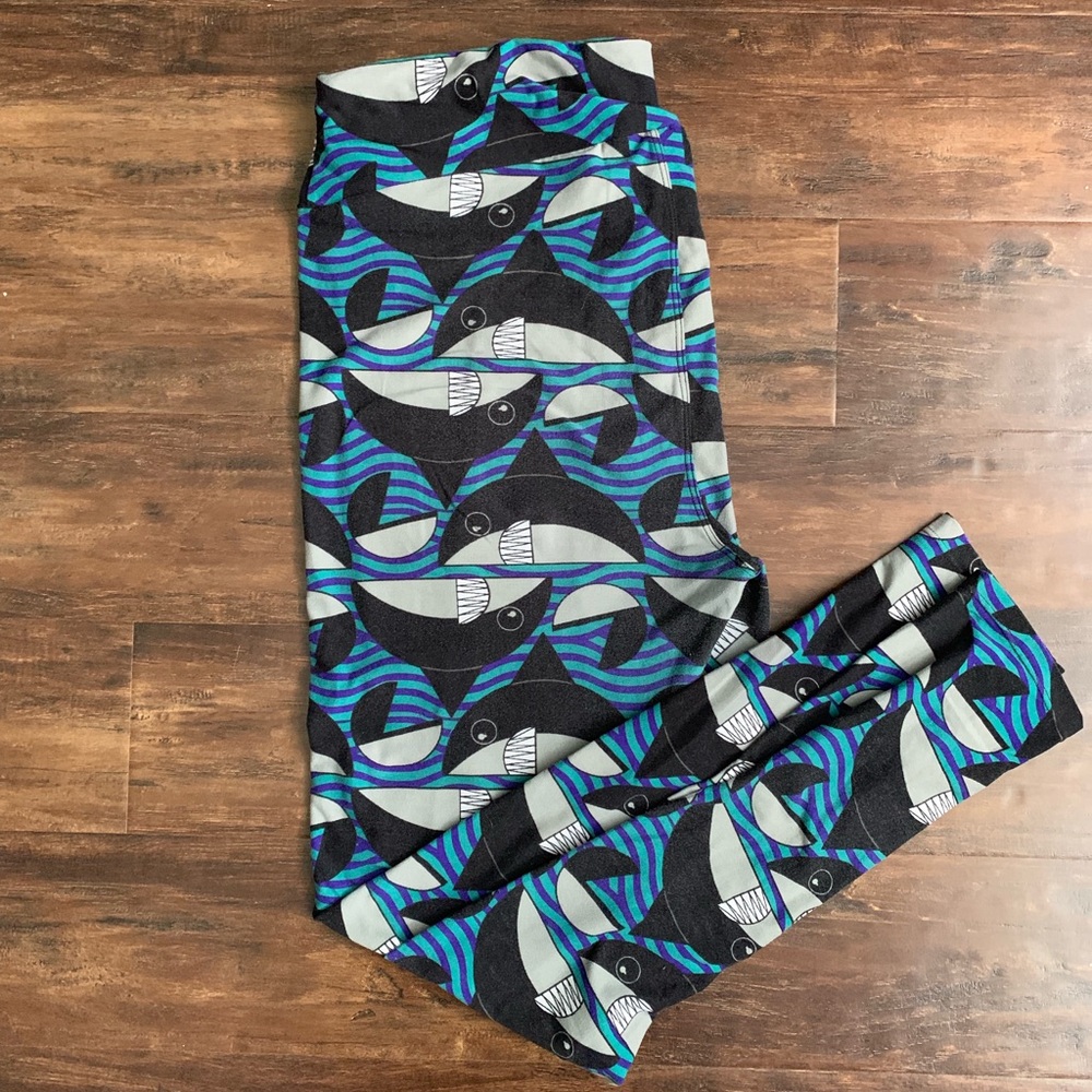 Shark LulaRoe leggings